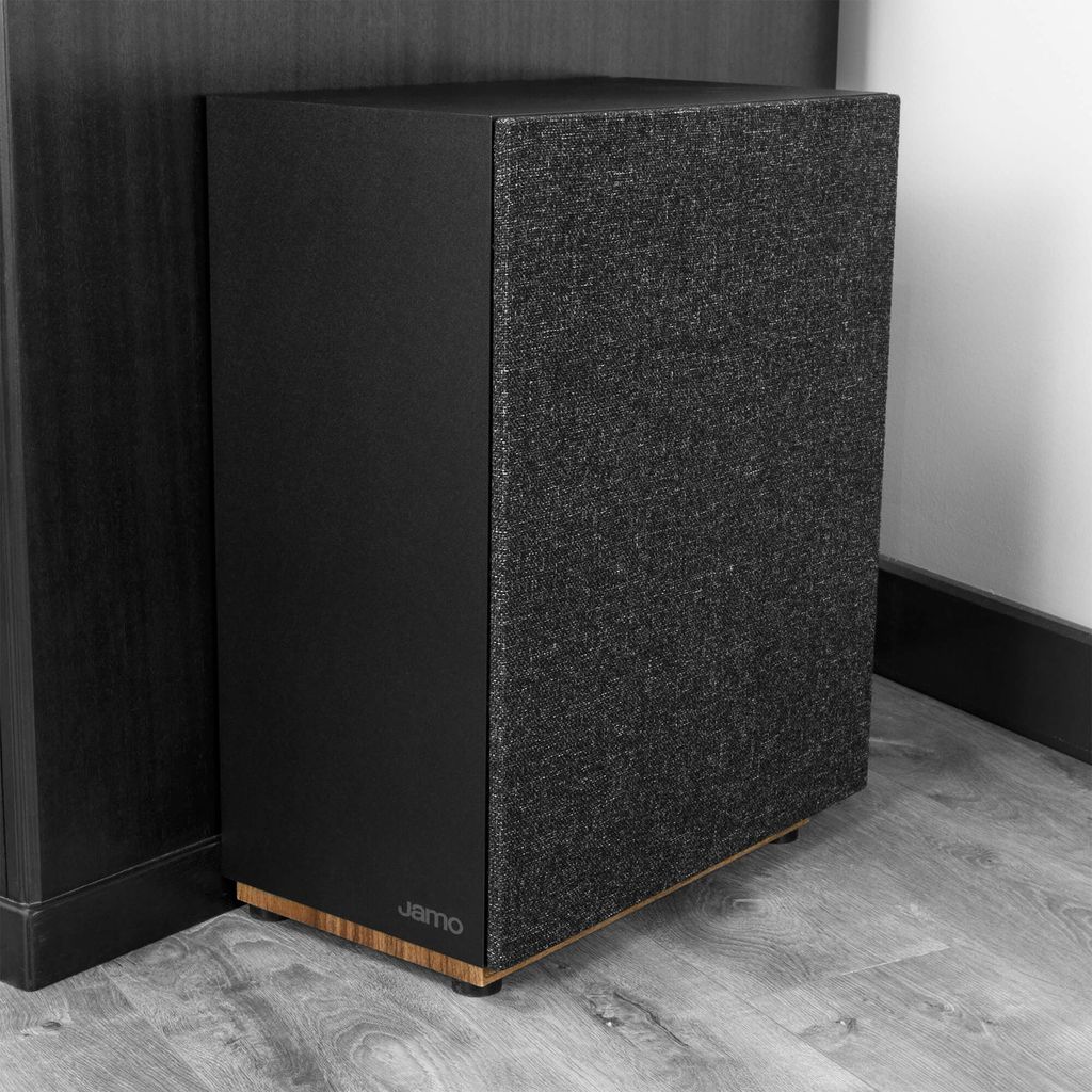 loa-sub-jamo-s-810-sub-chinh-hang-co-the-dat-o-nhieu-vi-tri