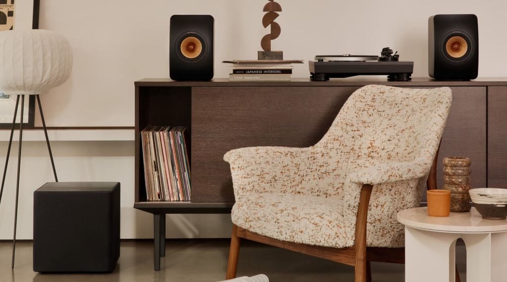 loa-sub-kef-kube-10-mie-kiem-soat-thong-minh