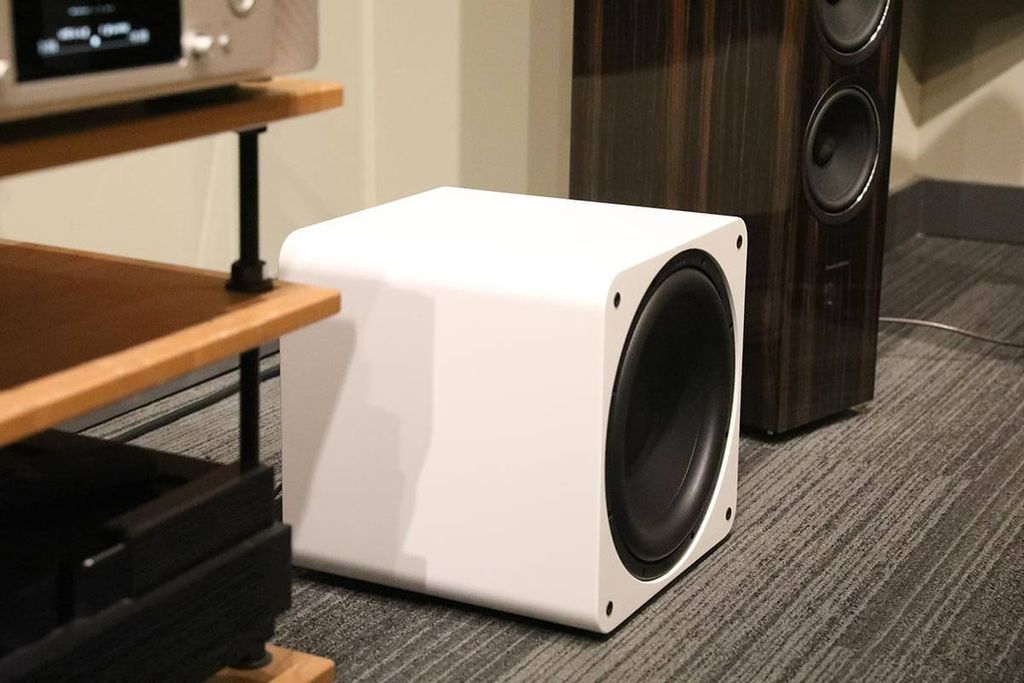loa-sub-svs-sb-1000-pro-hien-dai