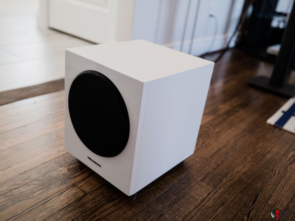 loa-sub-wharfedale-WH-D8--chinh-hang