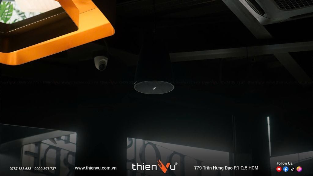 loa-treo-tran-bose-design-max-dm5p-am-thanh-nha-hang-cafe