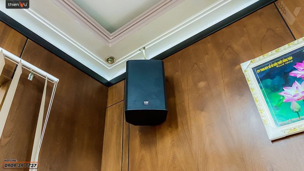 loa-treo-tuong-quan-cafe-se-audiotechnik-m82-g2