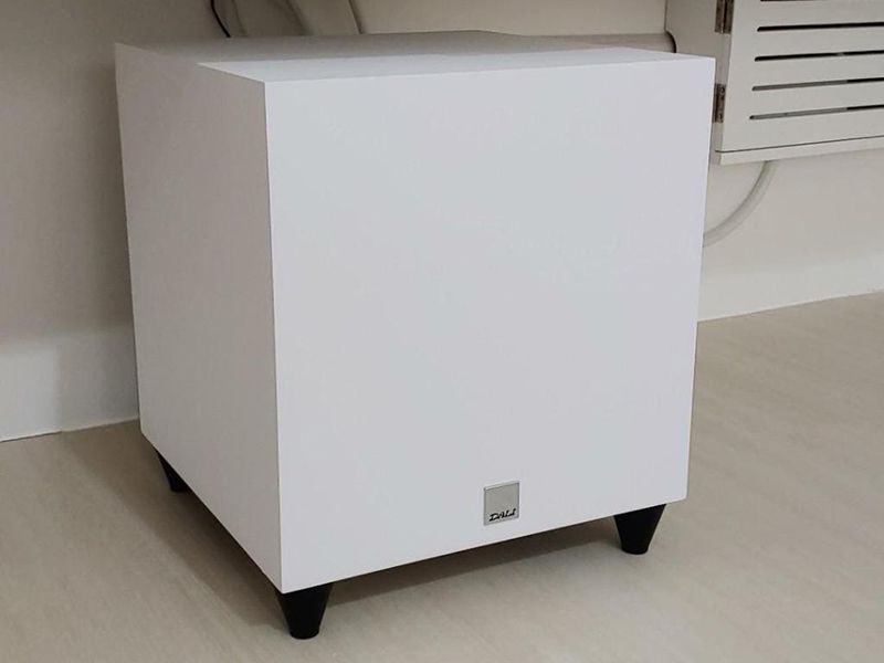 loa-xem-phim-dali-sub-c-8-d-bk-chinh-hang-mua-o-dau