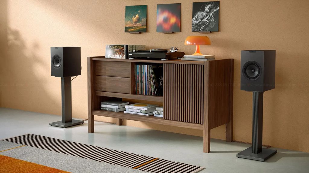 loa-xem-phim-phong-khach-KEF-Q3-Meta