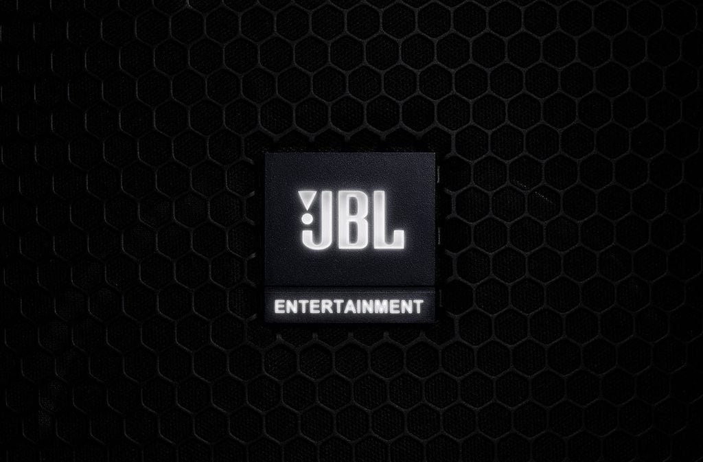 logo-jbl-chinh-hang