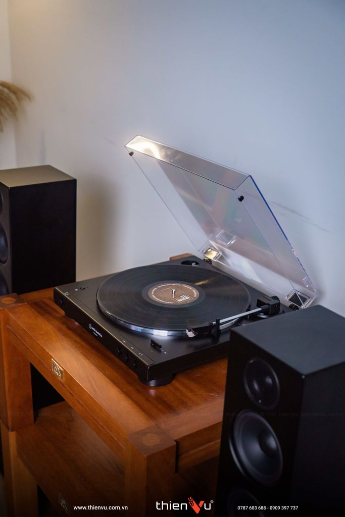 mam-dia-than-audio-technica-at-lp60xbt-hien-dai-thien-vu-audio