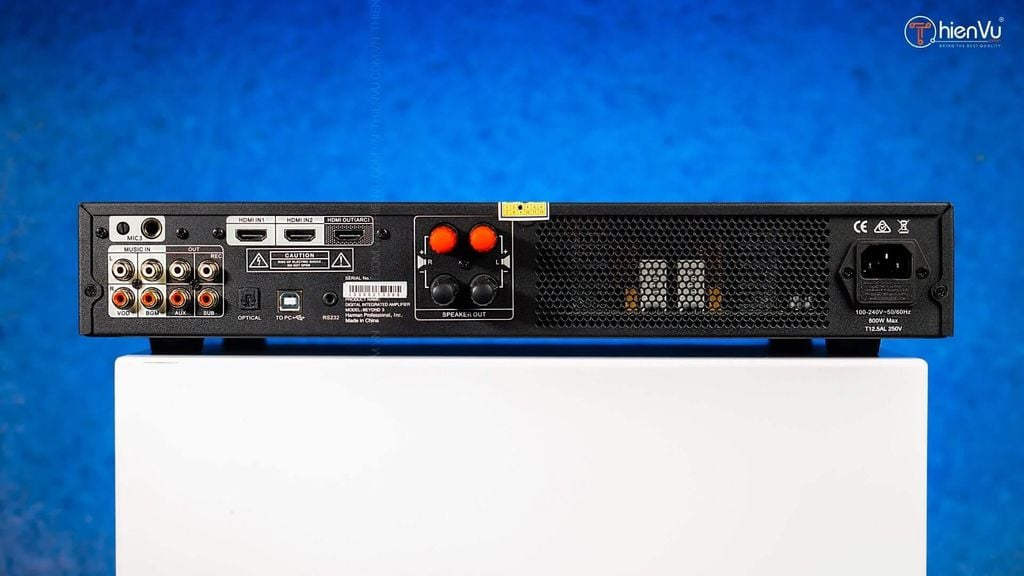 amply-karaoke-jbl-beyond-3