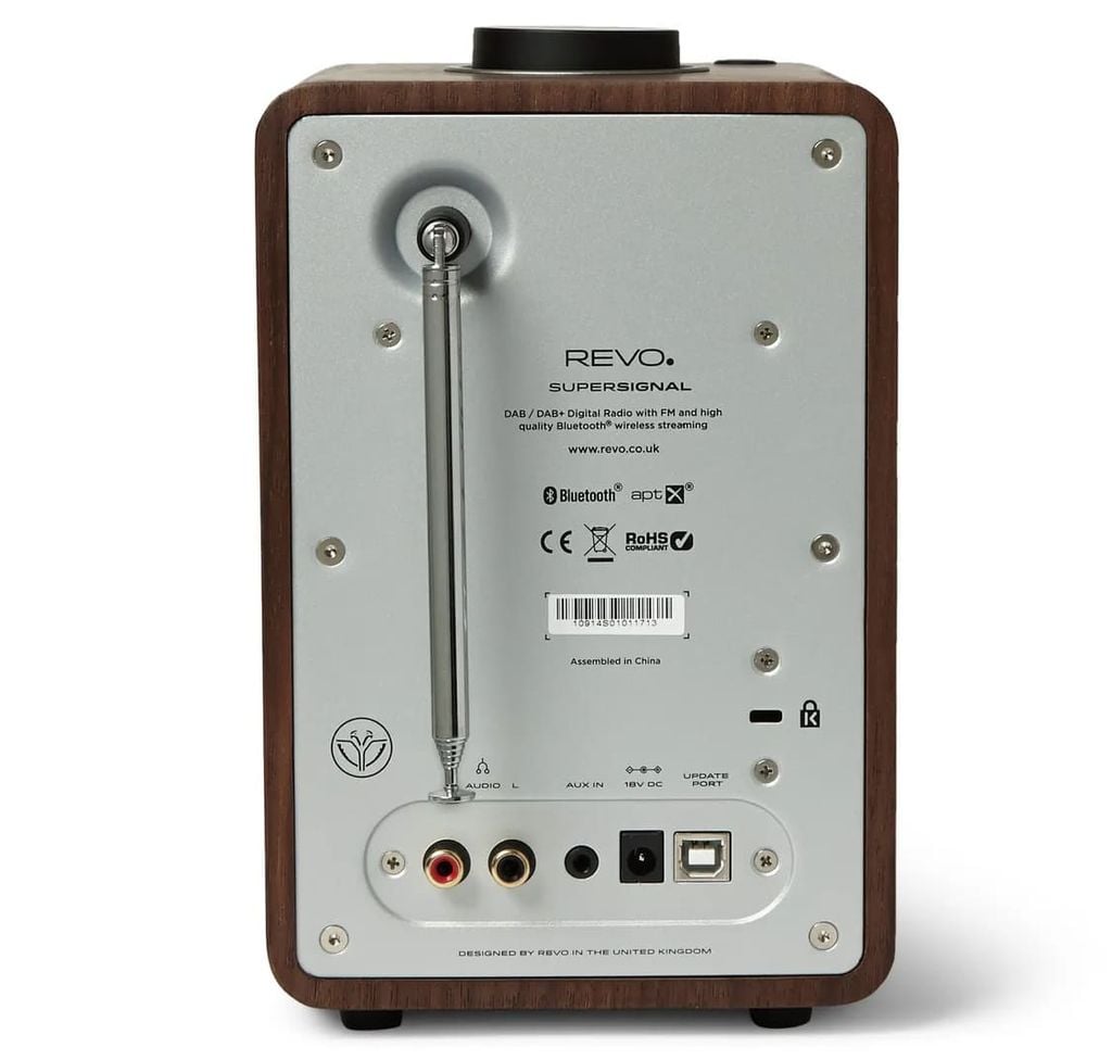 mat-sau-loa-nghe-nhac-bluetooth-revo-supersignal-chinh-hang