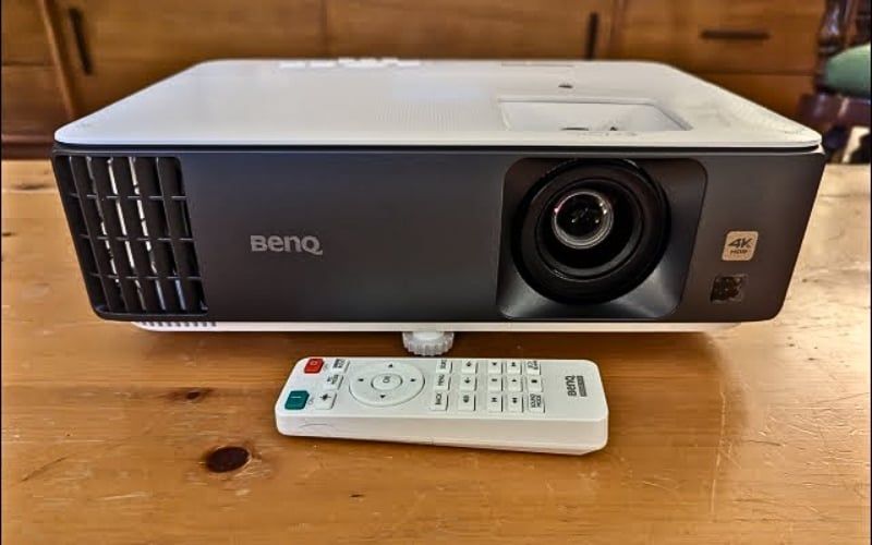 may-chieu-benq-tk700-hieu-suat-cuc-manh