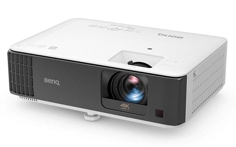 may-chieu-benq-tk700st-nho-gon