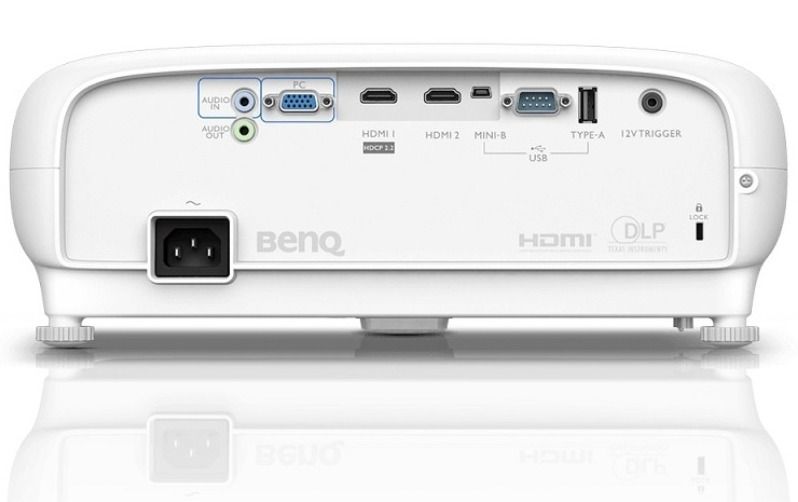 may-chieu-benq-w1700m-ket-noi-linh-hoat