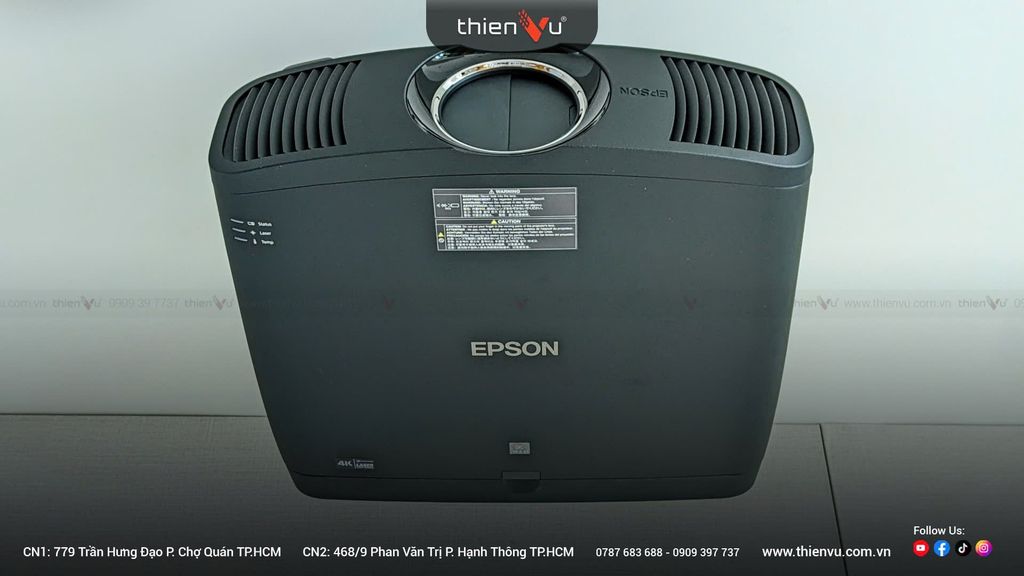 may-chieu-epson-ehls12000b-gia-tot