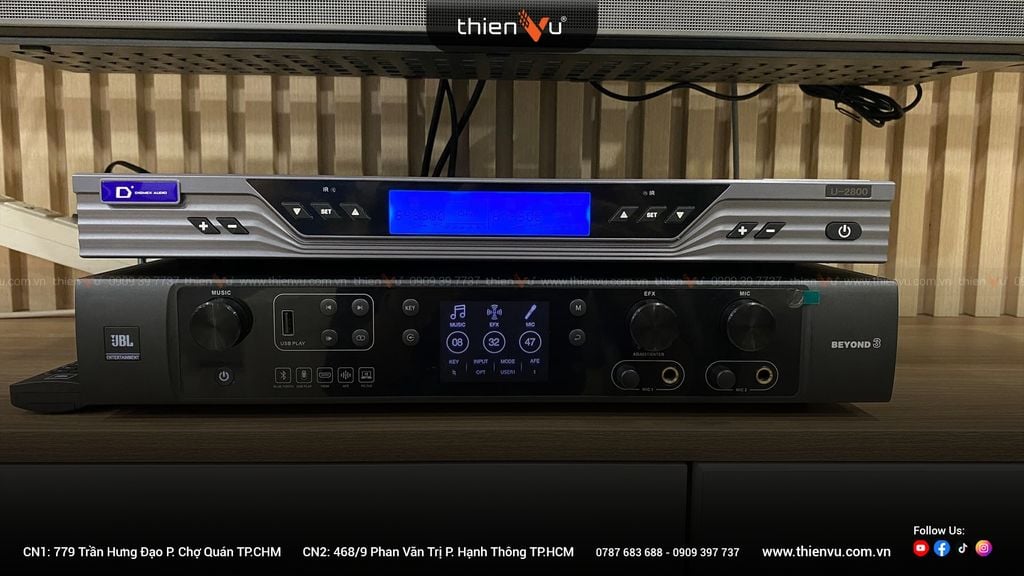 micro-dmx-u2800-danh-cho-mc-su-kien