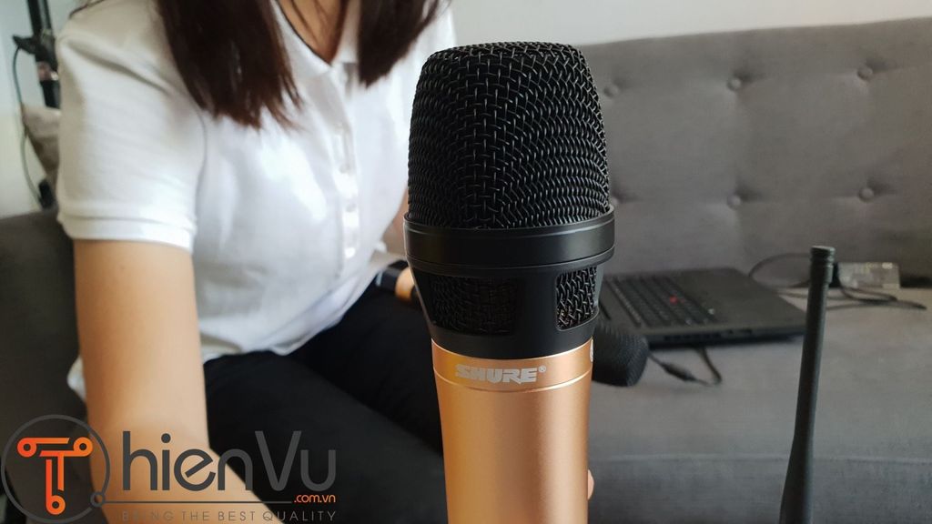 Micro Karaoke Shure UR-8S Loại 1 chất lượng