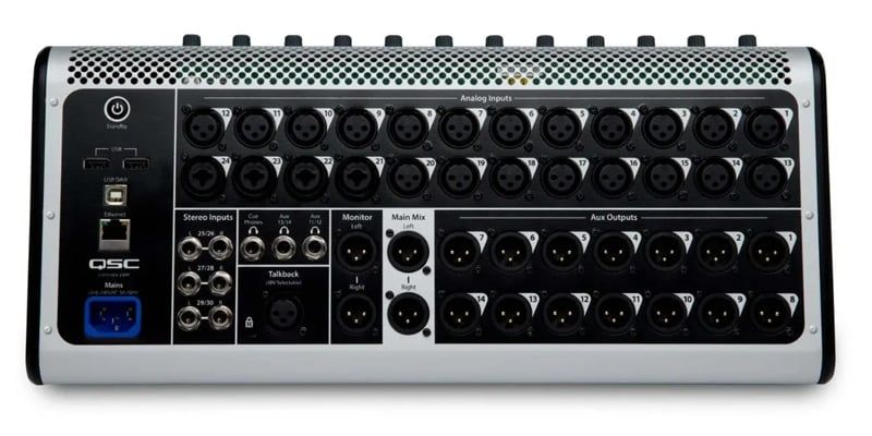 mixer-qsc-touchmix-30-pro-gia-uu-dai
