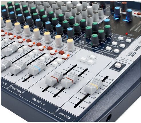 Mixer Soundcraft Signature 12