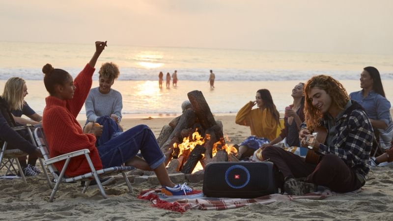 moi-ra-mat-loa-jbl-partybox-on-the-go-essential
