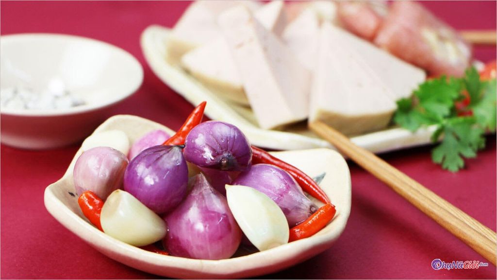mon-an-ngay-tet-dua-hanh-duoc-nhieu-nguoi-yeu-thich