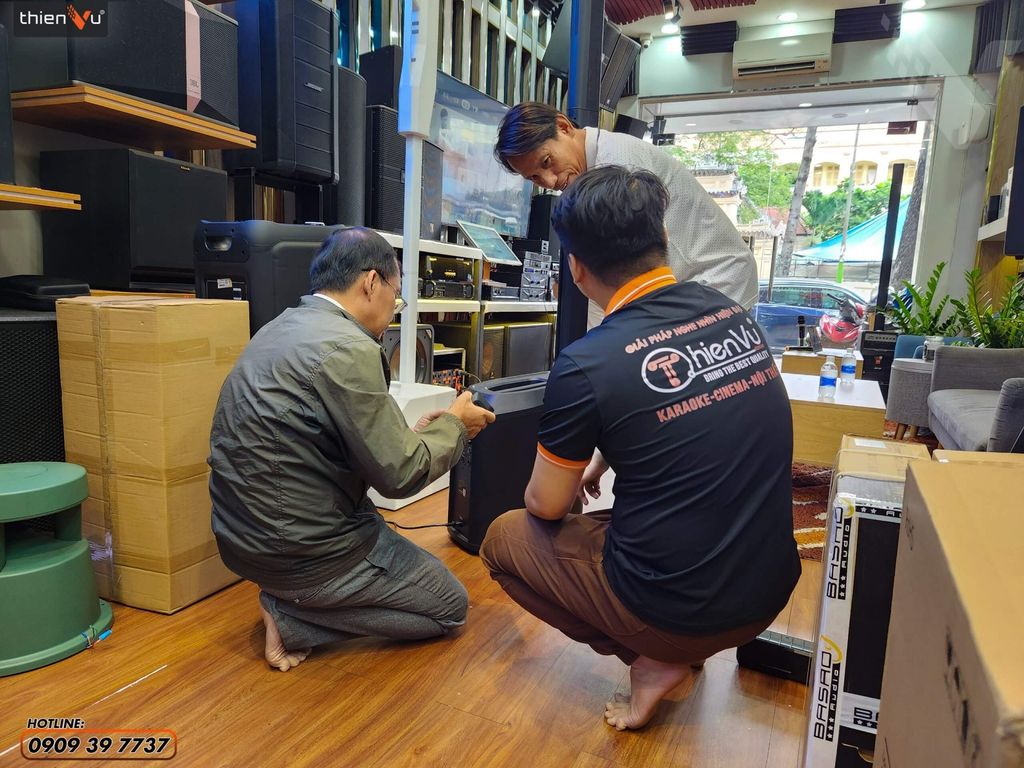 mua-loa-karaoke-chinh-hang-tai-thien-vu-audio