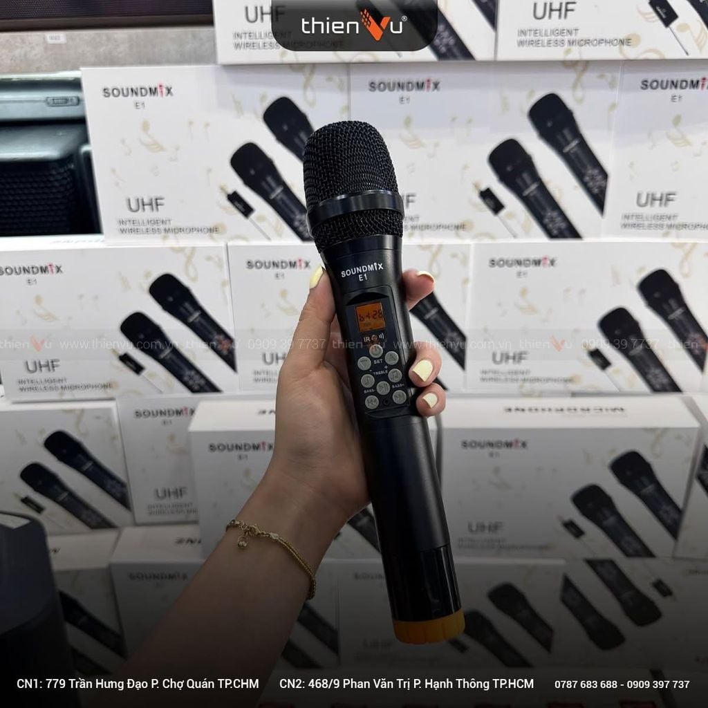 nen-mua-micro-uhf-hay-vhf