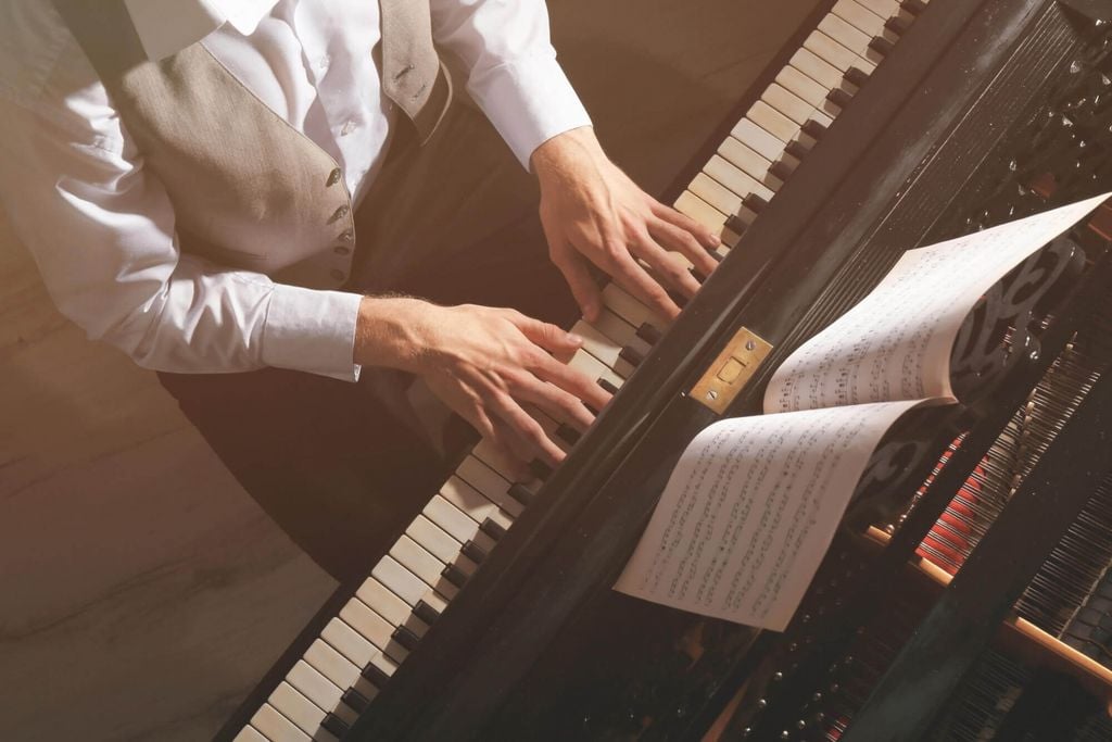 nghe-nhac-khong-loi-voi-nhac-cu-piano