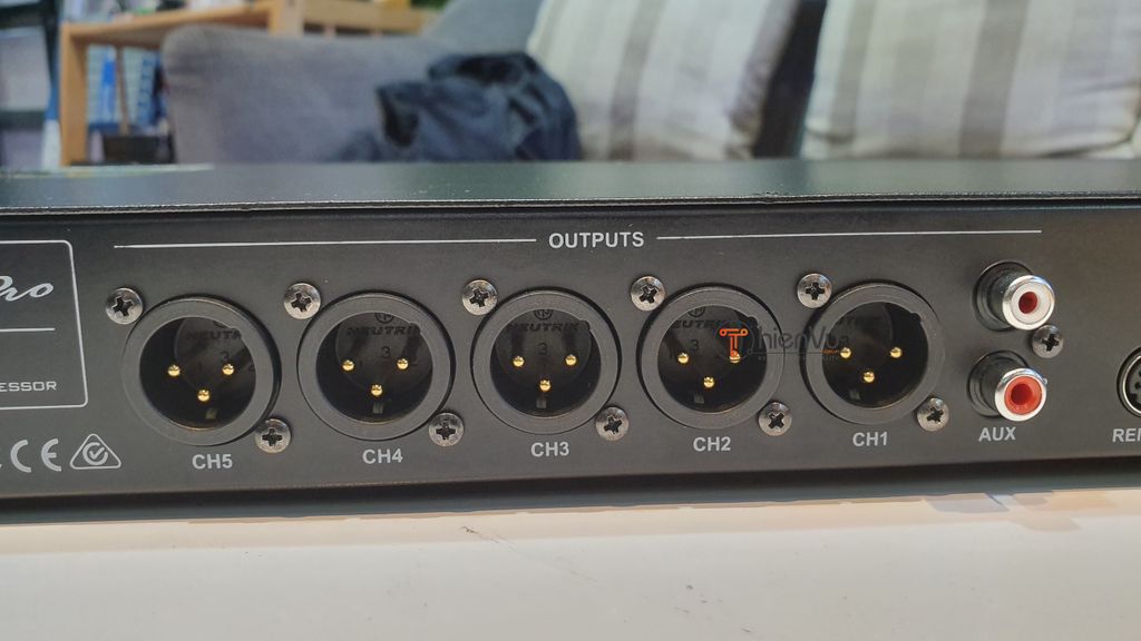 5 output paramax pro mx 320