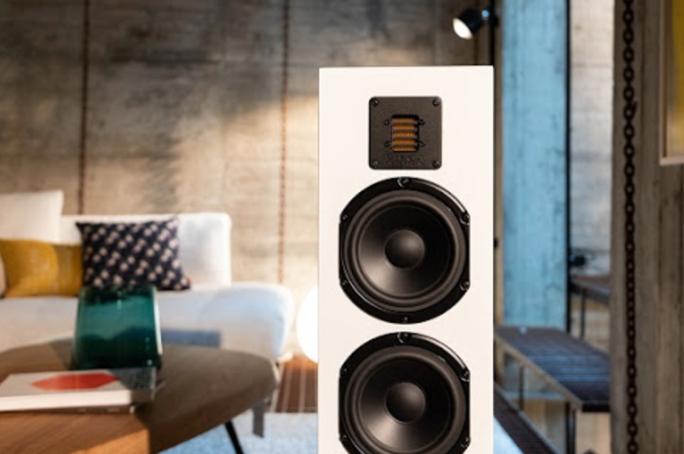 loa Piega Classic 5.0 Piano