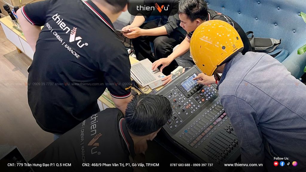 sam-ban-mixer-midas-m32r
