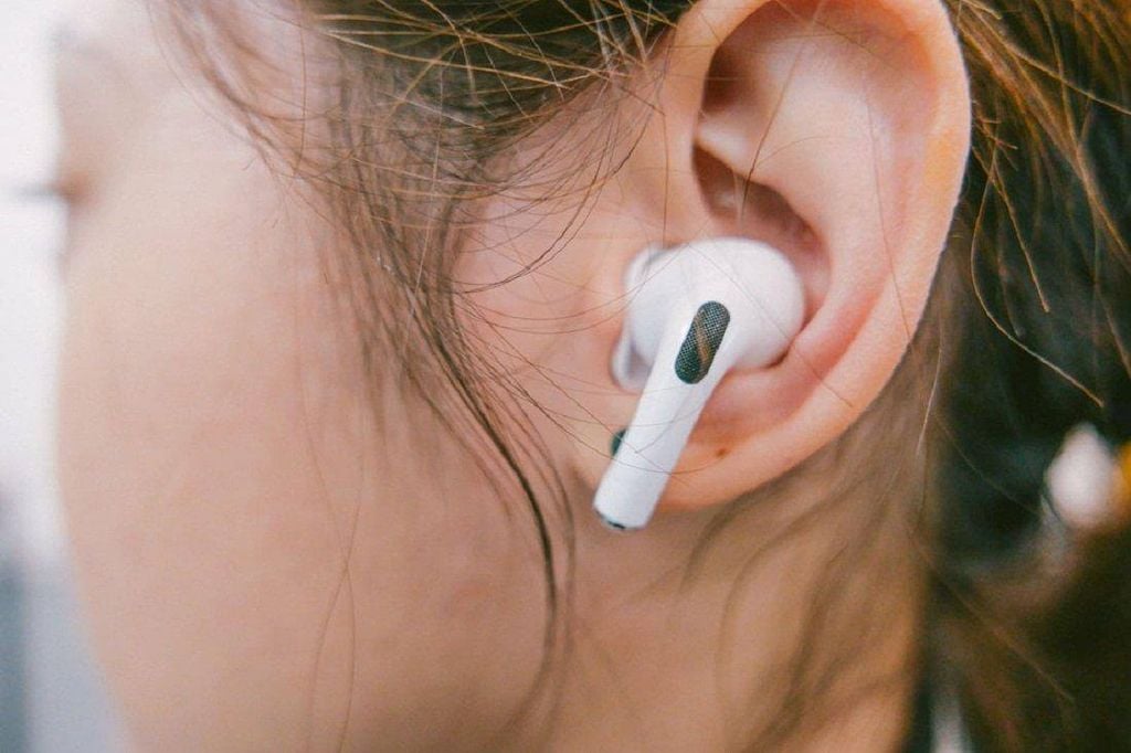 tai-nghe-airpods-pro-chinh-hang-hot-nhat-nam-nay