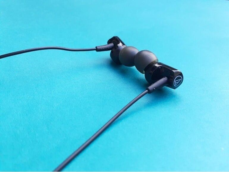 tai-nghe-Audio-Technica-ATH-CLR100IS
