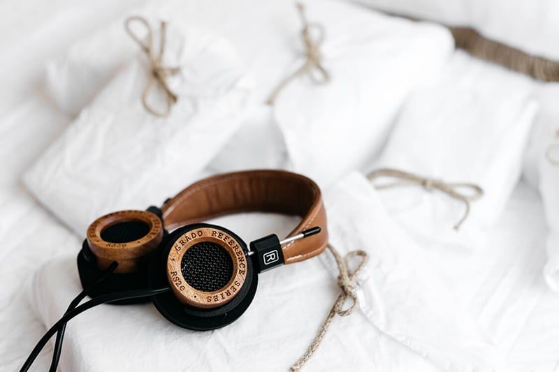 tai-nghe-grado-rs2e-chinh-hang