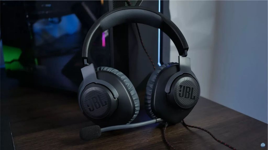 tai-nghe-jbl-quantum-100P-chinh-hang-gia-tot-thien-vu-audio