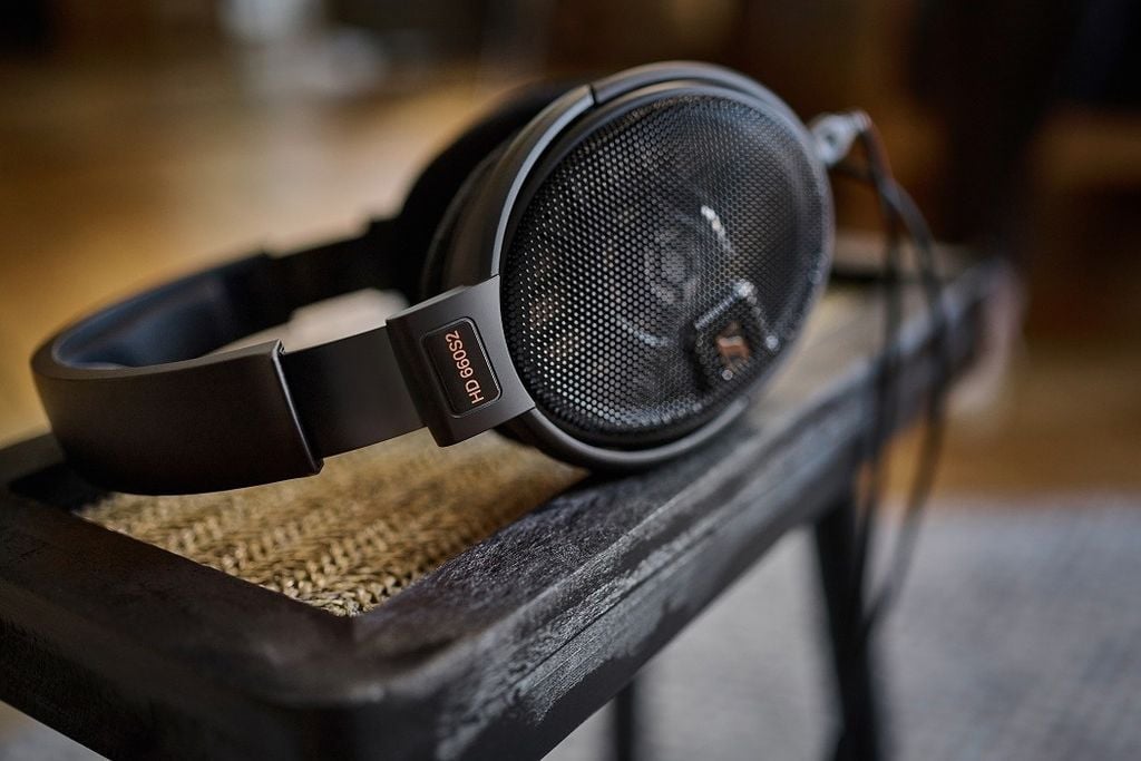 tai-nghe-sennheiser-hd-660s2-hien-dai