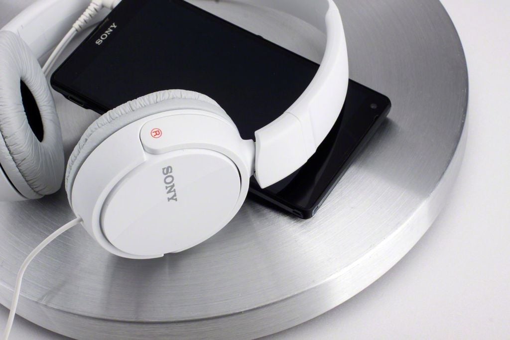 tai-nghe-sony-mdr-zx110ap-moi-nhat