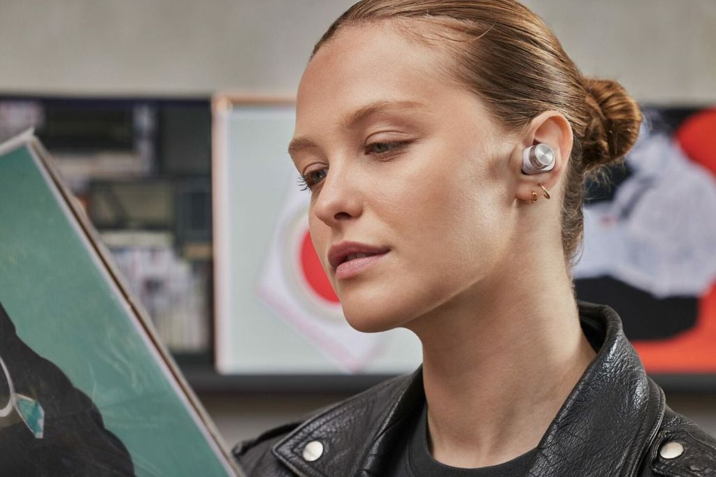 tai-nghe-true-wireless-bowers-wilkins-pi5-s2-chinh-hang