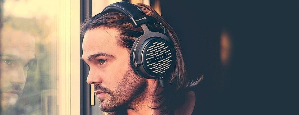 tan-huong-am-thanh-tai-nghe-beyerdynamic-dt-1990-pro