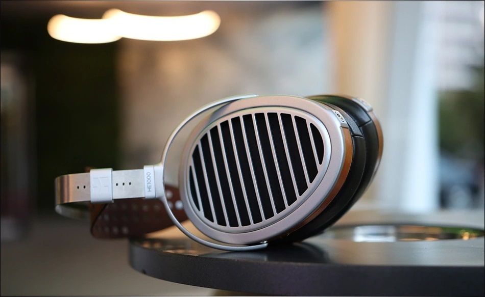 thiet-ke-tai-nghe-HiFiMan-HE-1000-V2