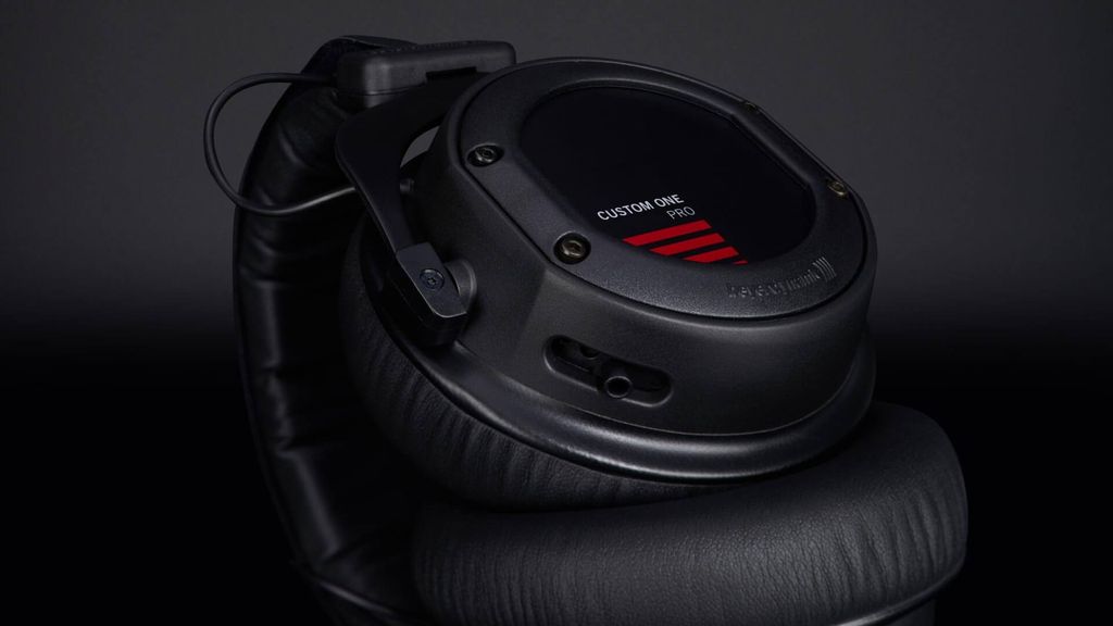thiet-ke-tai-nghe-beyerdynamic-custom-one-pro-plus-da-dang