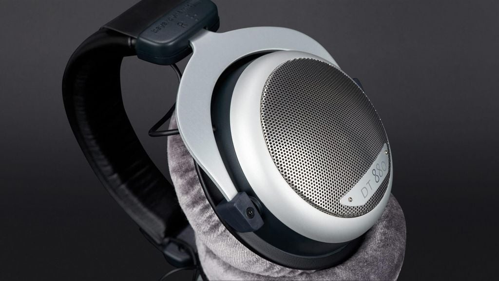 thiet-ke-tai-nghe-beyerdynamic-dt880-edition-tinh-te