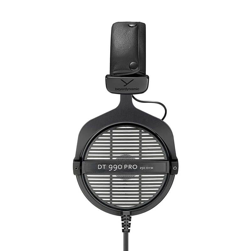 ve-dep-tai-nghe-beyerdynamic-dt-900-pro-x-chinh-hang