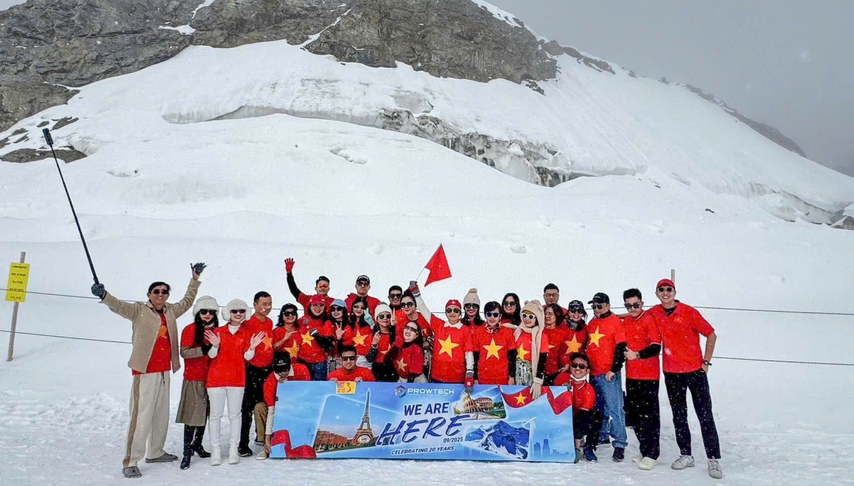 PROWTECH COMPANY TRIP KỶ NIỆM 20 NĂM THÀNH LẬP TẠI ĐỈNH JUNGFRAUJOCH – NÓC NHÀ CHÂU ÂU 09/2025