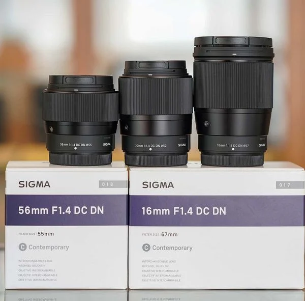 Có nên mua ống kính máy ảnh bên thứ 3 hay không?