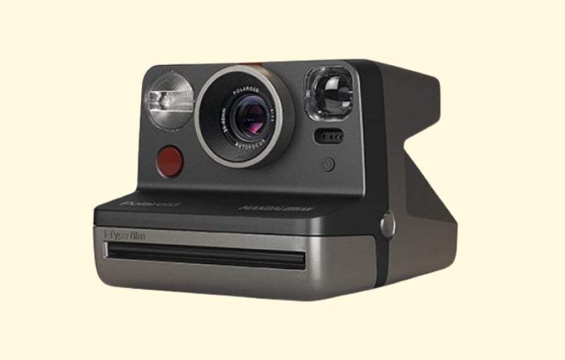 Máy chụp ảnh lấy liền Polaroid Now+