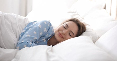 Giấc ngủ có thể quan trọng hơn cả ăn uống và tập luyện đối với tuổi thọ
