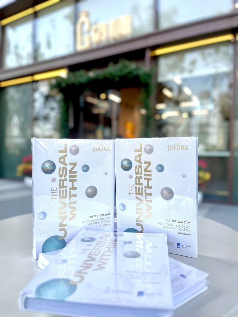 Đọc sách “The Universal Within – Vũ trụ của TÂM”: 8 cuộc hội thoại của trái tim và xúc cảm