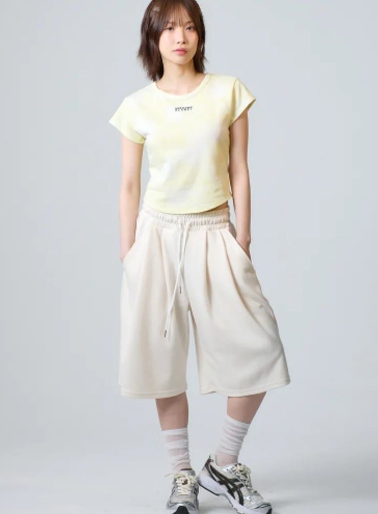 Culottes lửng hot nhờ xu hướng 2yk bùng nổi trở lại