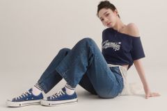 Karina (aespa) hợp tác Converse ra mắt Chuck 70 X – Phong cách sneaker chuẩn sao Hàn cho mùa hè Sài Gòn