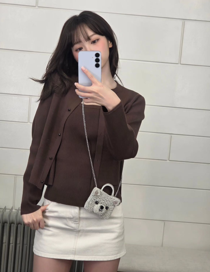 3 kiểu cardigan mùa hè chuẩn sao Hàn: Mặc văn phòng điều hòa vừa xinh vừa thực dụng