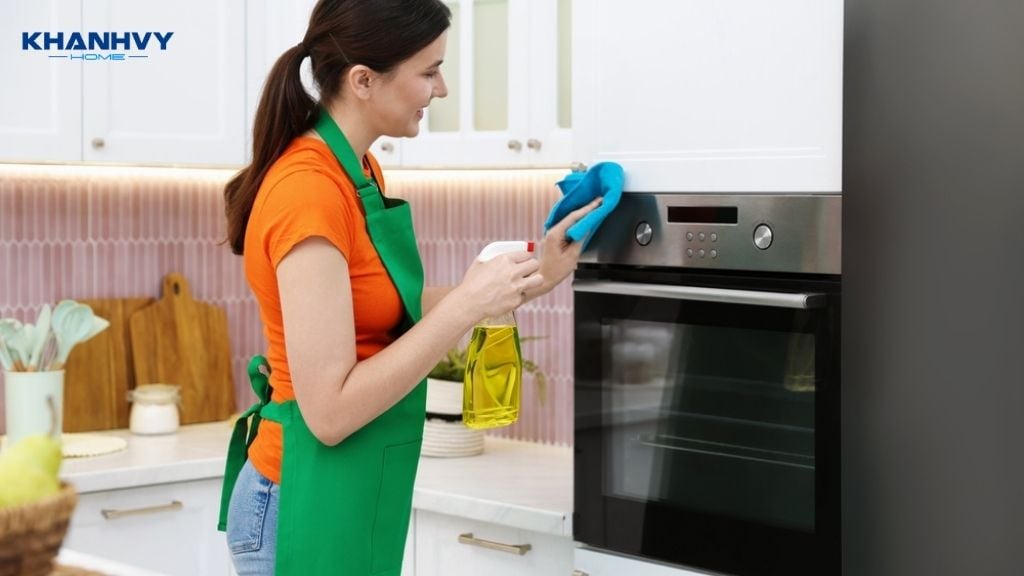 Khi nào nên sử dụng dịch vụ vệ sinh lò nướng