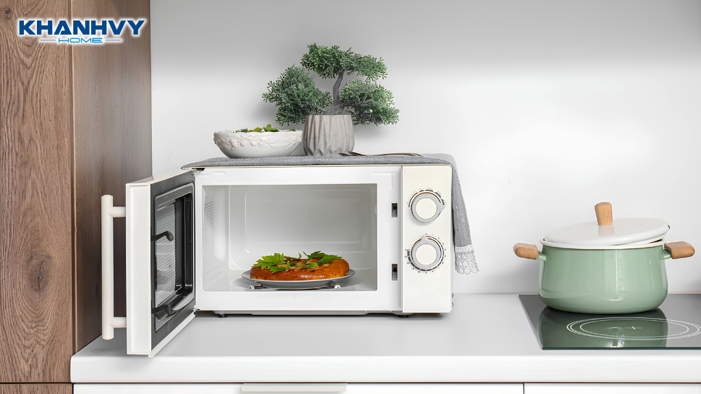Tìm hiểu quy trình kiểm tra và sửa chữa lò vi sóng tại khánh vy home, giúp xác định nguyên nhân và xử lý phù hợp